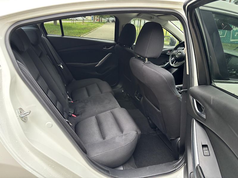 Mazda 6 2.0 Center-Line - fotka 21 z 30