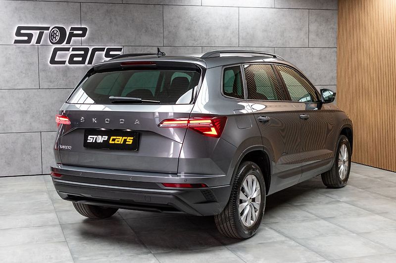 Škoda Karoq 1.5 TSI TAŽNÉ*KAMERA*DPH*ČR 1M - fotka 6 z 39
