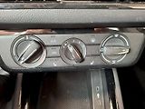 Škoda Kamiq (2025) SELECTION TSI 85/1.0 M6F - náhled 26