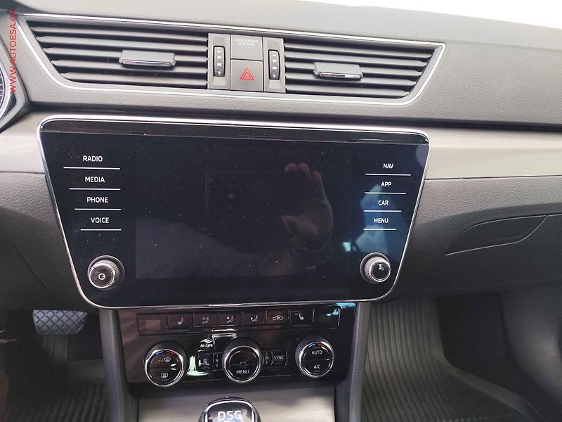 Škoda Superb (2020) 2.0TDi, ČR, DSG, LED, kamera - fotka 11 z 31