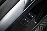 Volkswagen Golf 7 Variant 1.4 TSI 90 kW - náhled 34