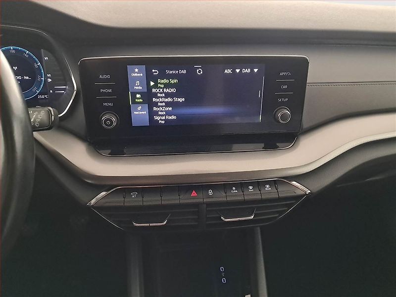 Škoda Octavia (2020) Ambition 2.0 TDI, Serv.kniha - fotka 12 z 18