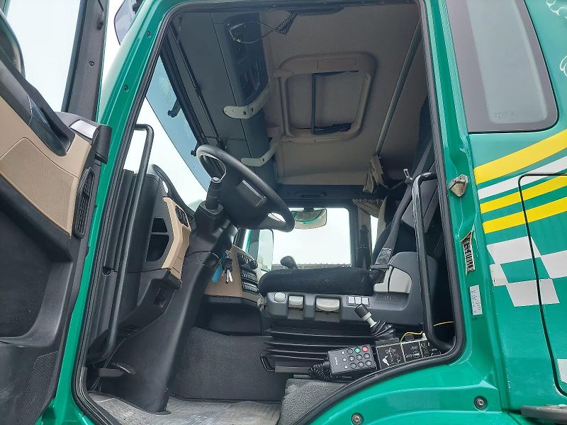 MAN TGS 26.460 6x4 BORDMATIC MEILLER - fotka 11 z 14