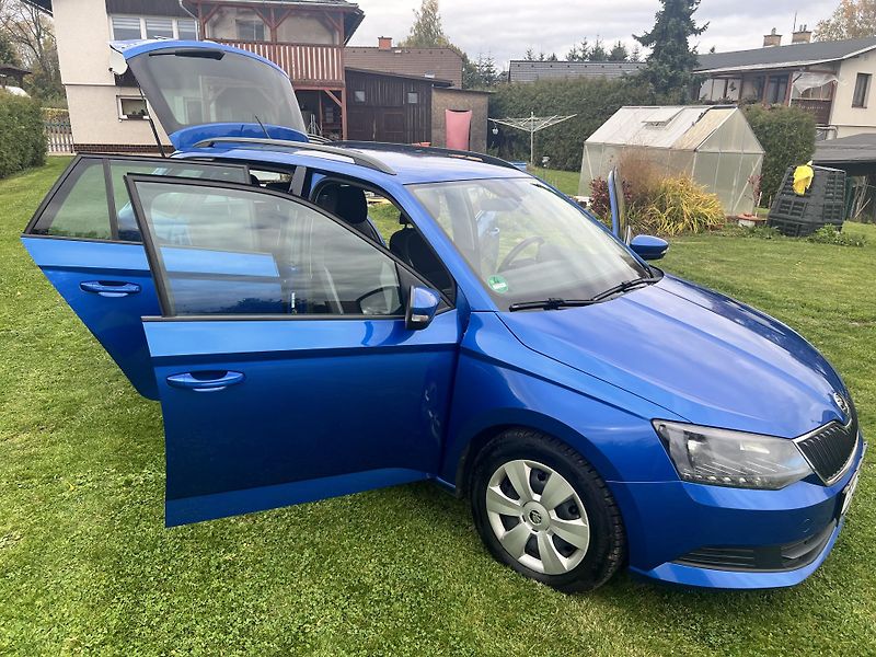 Škoda Fabia 1.4TDI 66KW,DSG,FRONT ASSIST - fotka 31 z 46