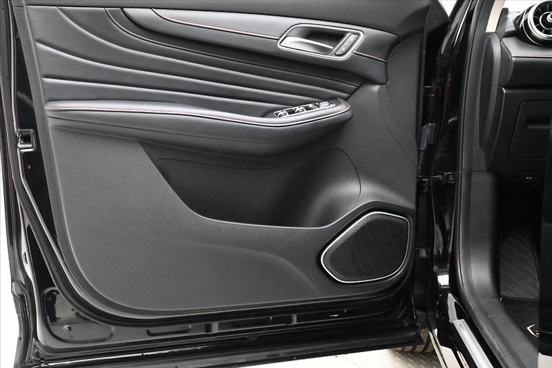 MG EHS 1,5 TGI 190 kW Luxury Záruka a - fotka 24 z 32