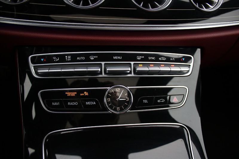 Mercedes-Benz CLS 450 4MATIC AMG DPH ČR - fotka 22 z 29