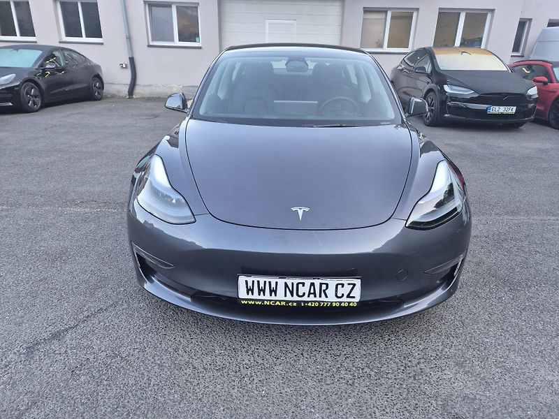 Tesla Model 3 LONG RANGE DUAL MOTOR SOH 94,5 - fotka 9 z 50
