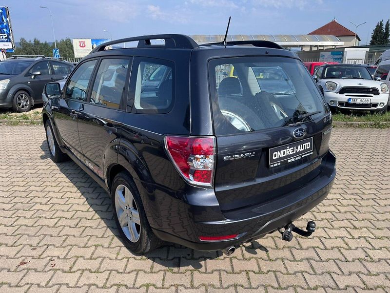 Subaru Forester (2009) 4X4 2,0i 110 KW TAŽNÉ 2. MAJ - fotka 3 z 42