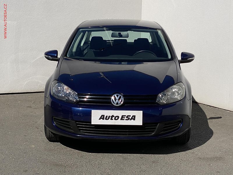 Volkswagen Golf (2011) 1.2 TSi, ČR, Trendline - fotka 2 z 16