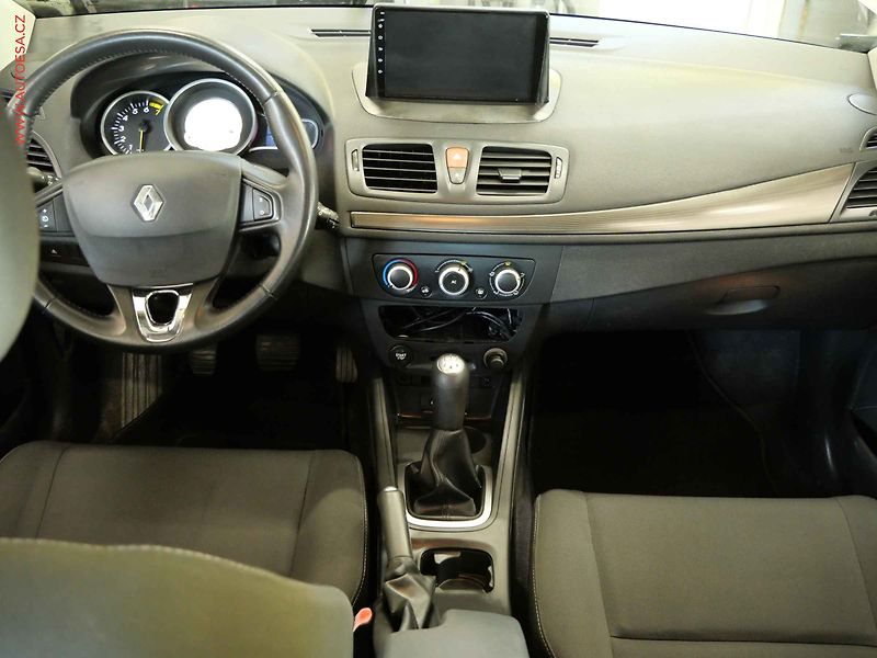 Renault Mégane (2009) 1.6i, ČR, AC, temp - fotka 8 z 22
