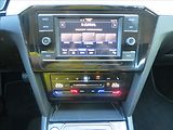 Volkswagen Passat 2,0 TDI 110kW Business ČR - náhled 16