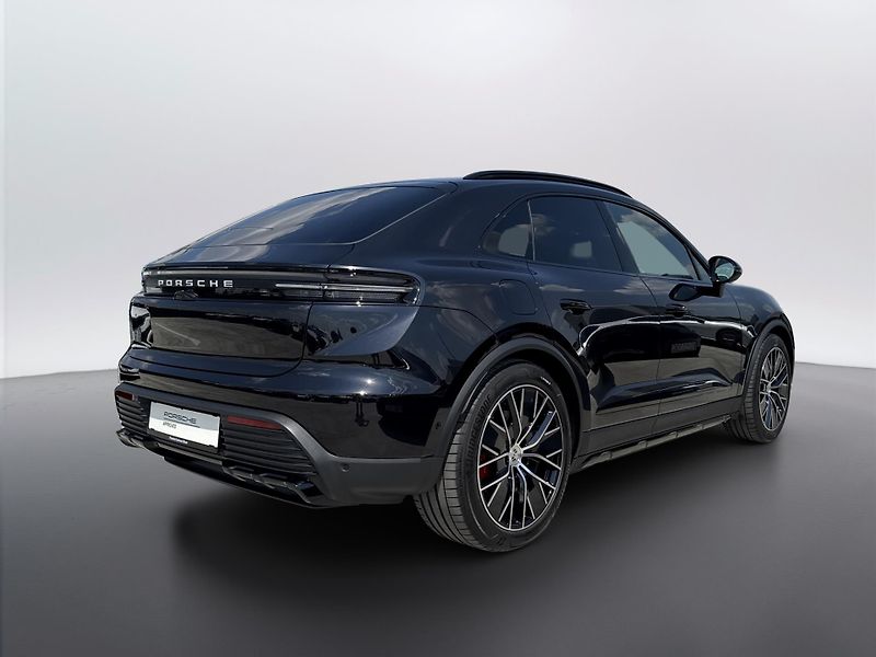 Porsche Macan 4S - fotka 7 z 29