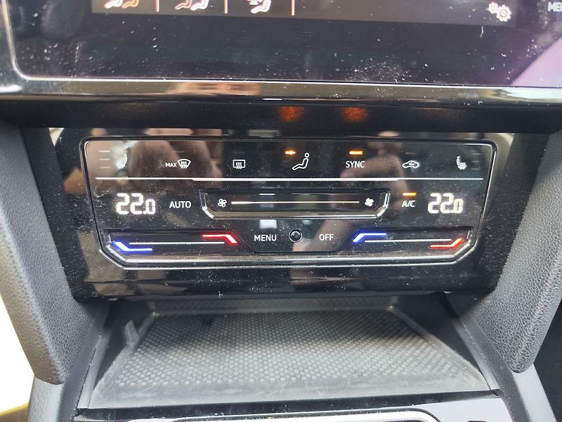 Volkswagen Passat 2.0 TDi/147 Alltrack DSG ČR - fotka 27 z 37