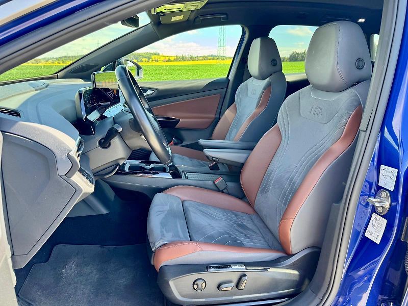 Volkswagen ID.4 (2020) 82kWh, SoH 86% 1ST MAX, MASÁŽE - fotka 8 z 27