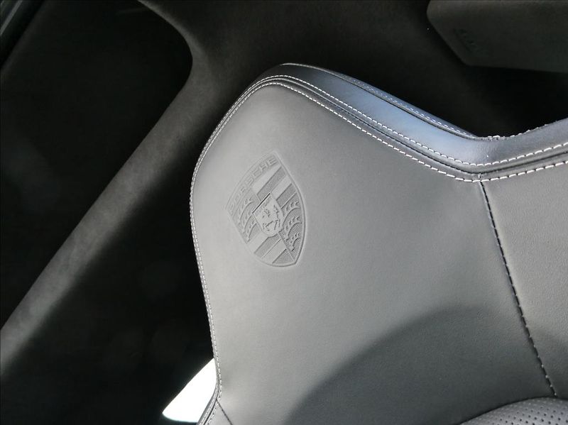Porsche 911 3,0 Carrera 4, ČR, 2.Maj, DPH - fotka 11 z 53