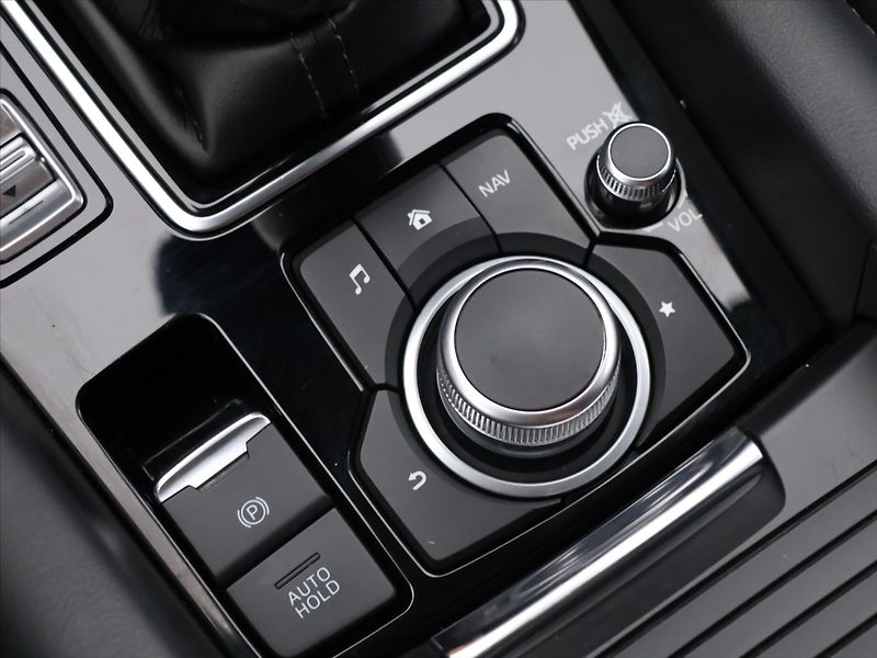 Mazda 6 2,5 Skyactiv-G 143kW Revolutio - fotka 24 z 32