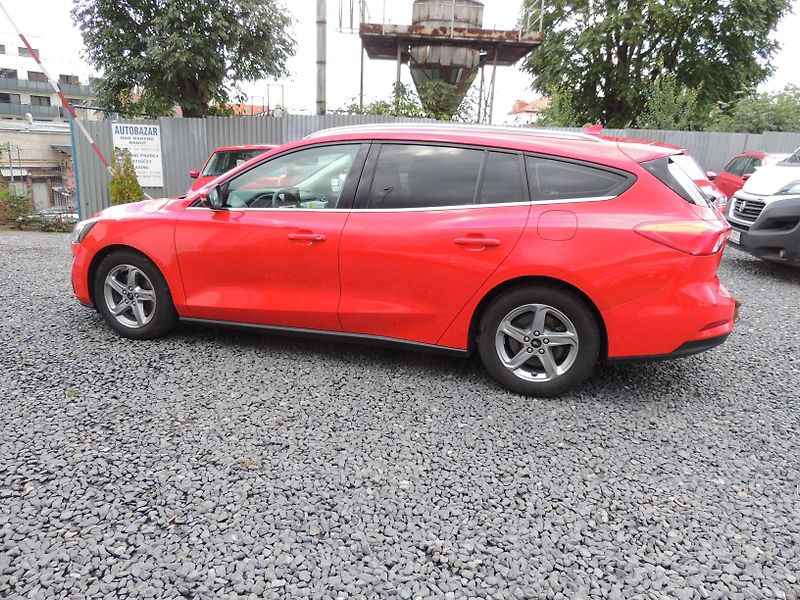 Ford Focus (2020) Combi 1.0i,92kw,ČR,1.majitel - fotka 6 z 44