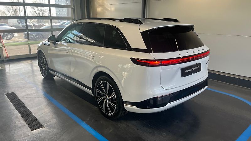 Xpeng G9 (2025) Nová G9 AWD Performance  - fotka 4 z 8