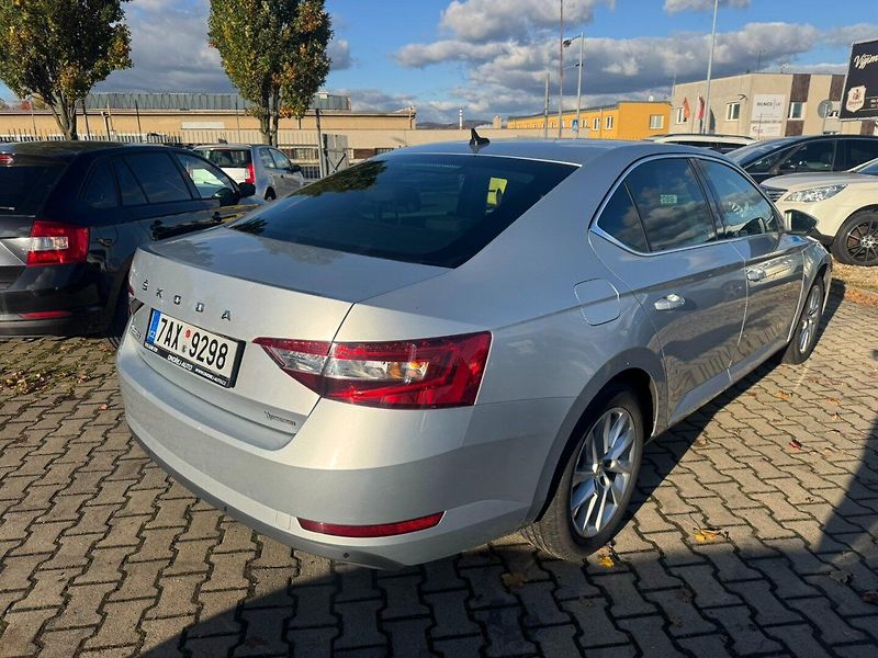 Škoda Superb (2019) DSG 2,0 TDI 140 KW STYLE+ SŠA - fotka 5 z 49