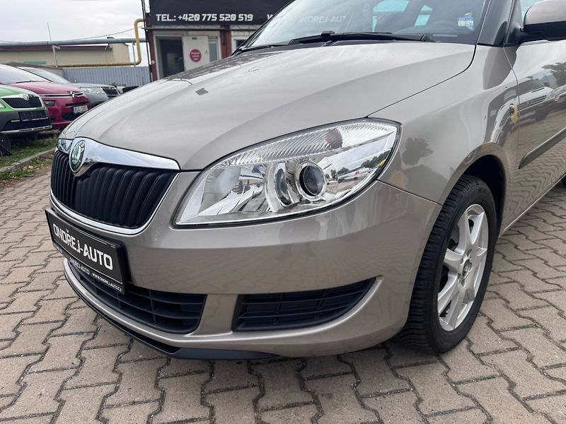 Škoda Roomster (2011) 1,6 TDI 77 KW KILOMETRY TAŽNÉ - fotka 9 z 50