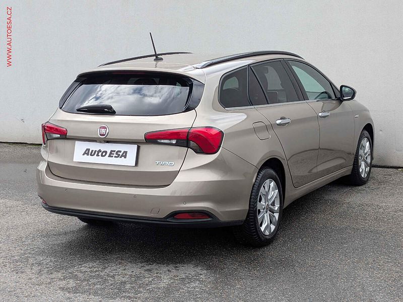 Fiat Tipo (2017) 1.4 T, 2.maj,ČR, AC, tempo - fotka 4 z 16