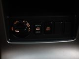Nissan Pathfinder 2,5 dCi 126kW Automat 4WD CZ - náhled 22
