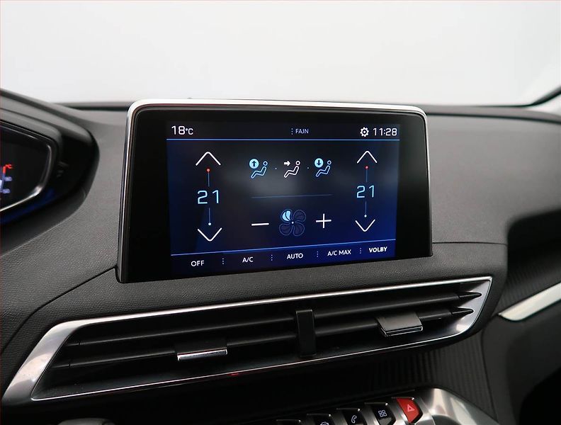 Peugeot 5008 (2021) Active PureTech 130, 7 míst - fotka 17 z 22