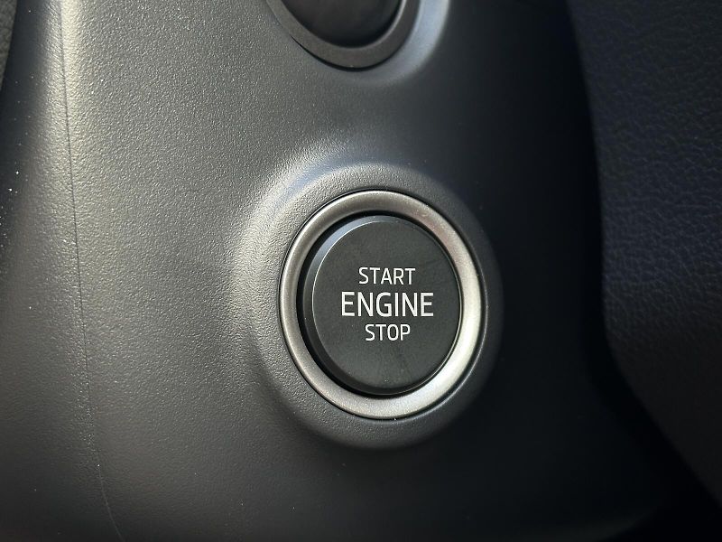 Škoda Fabia 1.0TSi 95PS LED V.Cockpit Clim - fotka 15 z 34