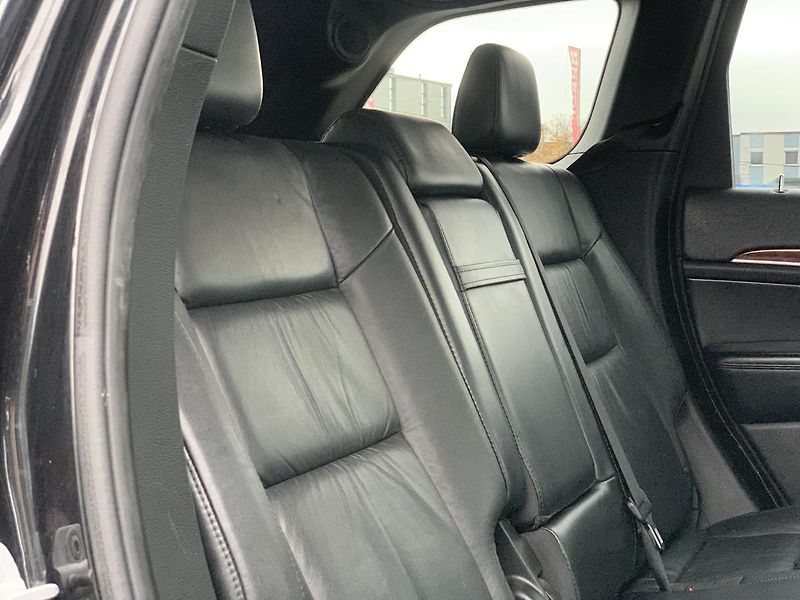 Jeep Grand Cherokee 3.0 CRD LIMITED AUTOMAT KŮŽE - fotka 36 z 52