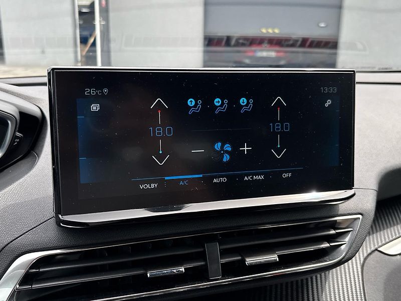 Peugeot 5008 Allure Pack - fotka 24 z 30