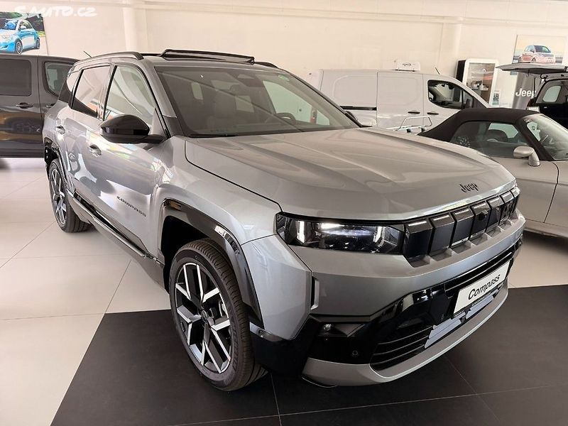 Jeep Compass (2026) Summit e-Hybrid Plug-in 225k e - fotka 3 z 20