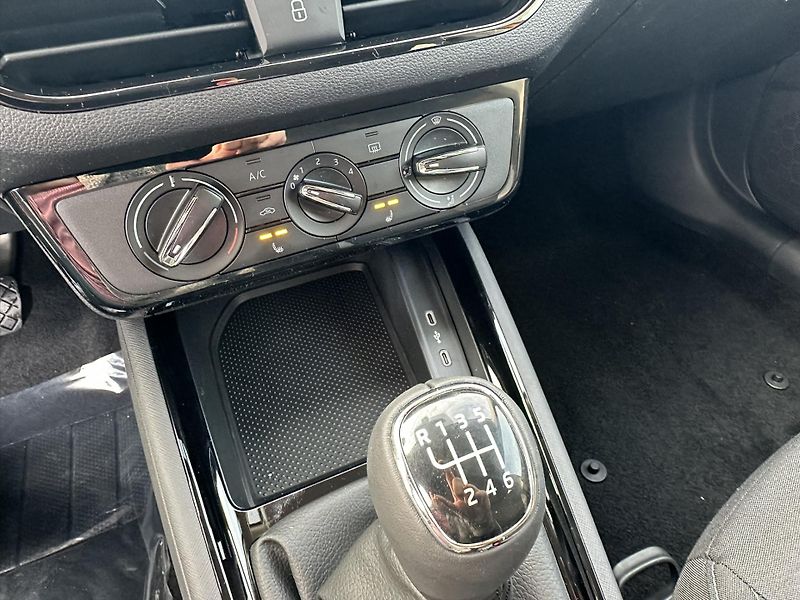 Škoda Kamiq (2026) 130 let 1.5 TSI 110kW 6°MP - fotka 11 z 12