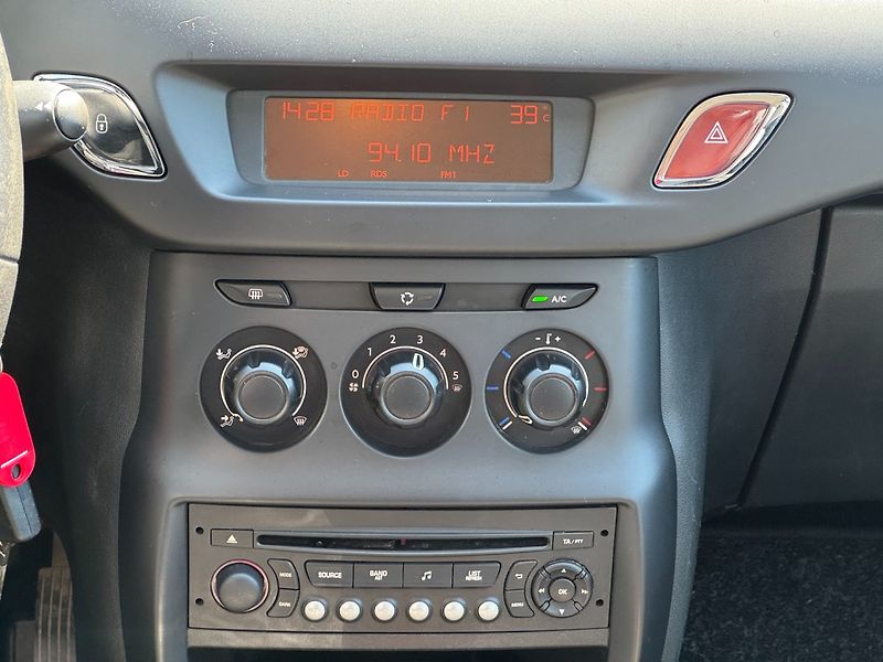 Citroën C3 (2014) FLASH 1.0i 50kW - fotka 19 z 31