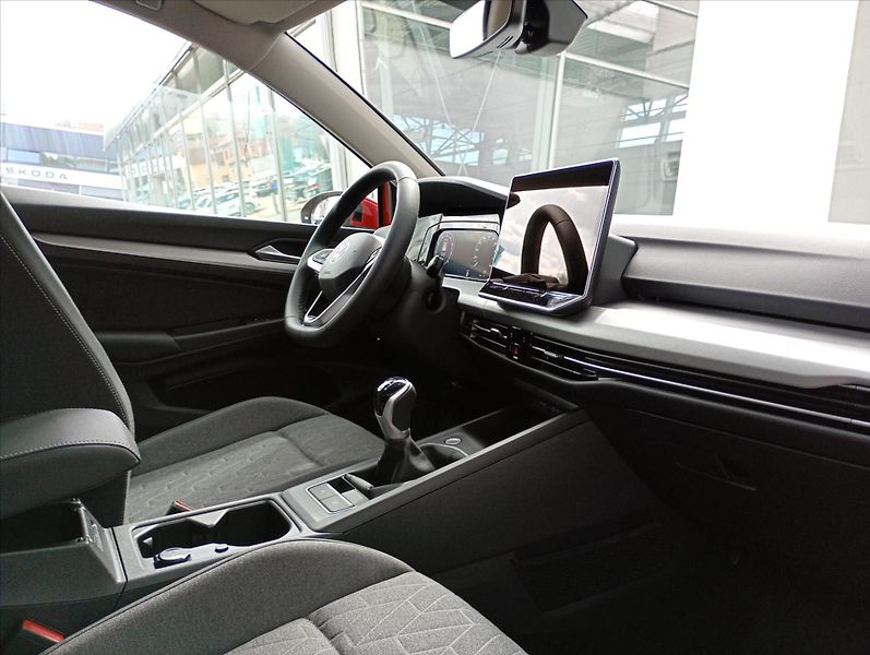 Volkswagen Golf Variant (2026) 1,5 TSI 85kW 6G  People - fotka 19 z 20