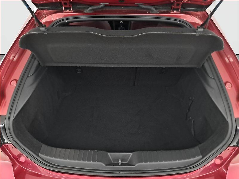 Mazda 3 (2020) 2.0 Skyactiv-X - fotka 14 z 15