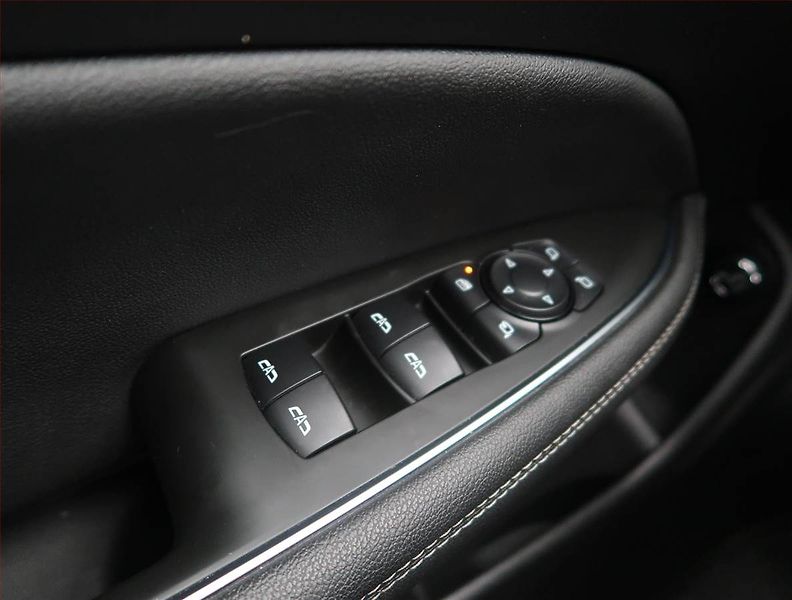 Opel Insignia (2020) 2.0 BiTurbo CDTI - fotka 21 z 25