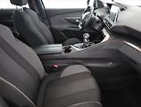 Peugeot 5008 (2021) 1.5 BlueHDi, 7 míst, ČR,1.maj - náhled 7