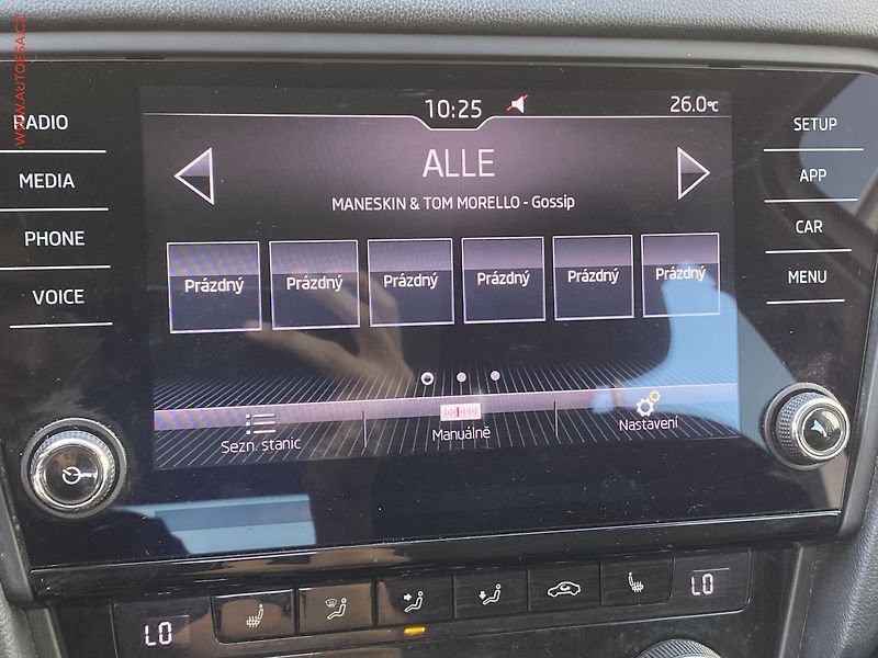 Škoda Octavia (2019) 1.6 TDi, ČR, Style, LED - fotka 15 z 17