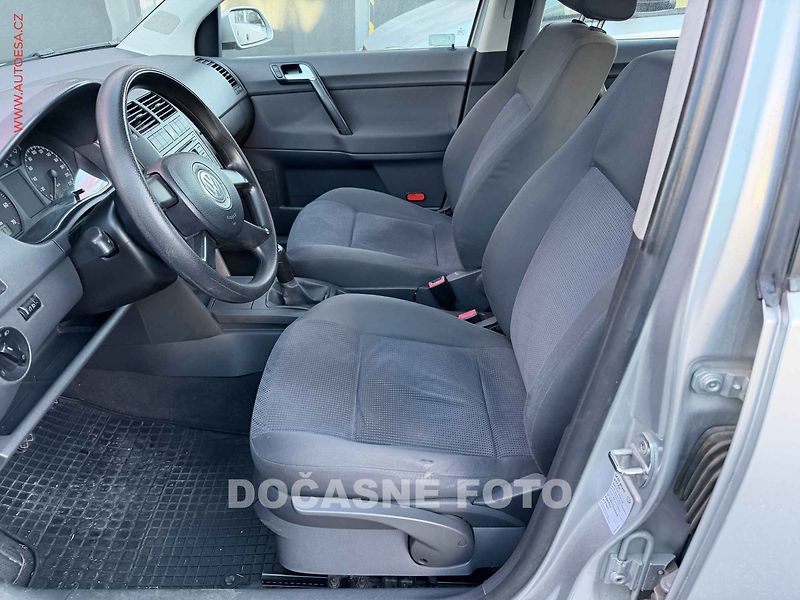Volkswagen Polo (2006) 1.2i, ČR - fotka 3 z 3