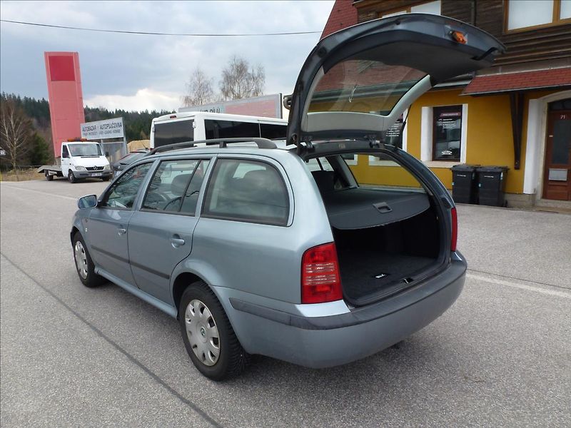 Škoda Octavia 1,9 TDI 81KW Tažné zařízení - fotka 18 z 42
