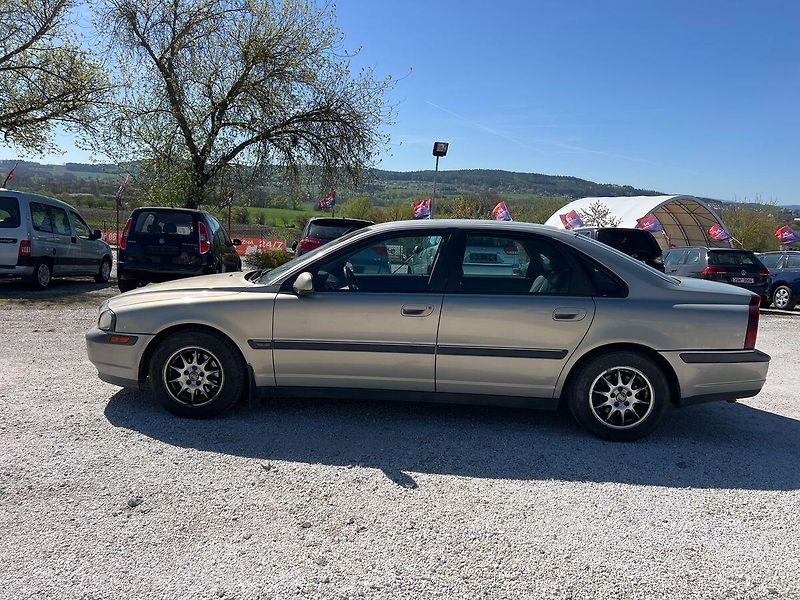 Volvo S80 2.5 TD 5V - fotka 15 z 16