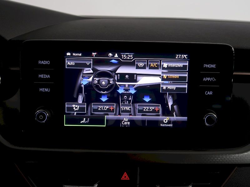 Škoda Scala (2023) STYLE 1.0TSI 81KW - fotka 24 z 38