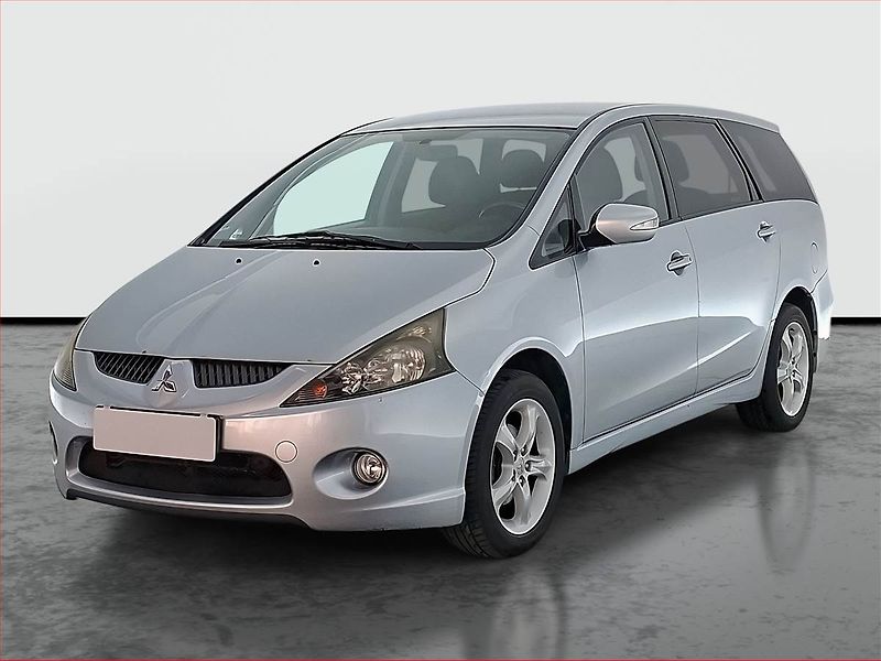 Mitsubishi Grandis (2005) 2.4, 6 míst, po STK, Tažné - fotka 2 z 17