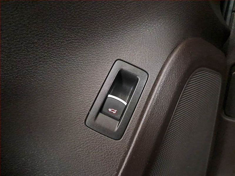 Volkswagen Touareg (2010) 3.0 TDI, 4X4, Automat, Navi - fotka 19 z 25