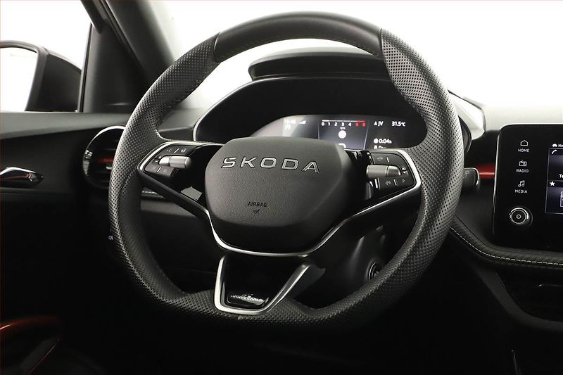 Škoda Fabia (2025) 1.0 TSI, MONTE CARLO, AUTOMAT - fotka 19 z 20