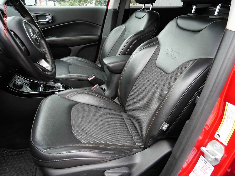 Jeep Compass (2019) 2.0 Multijet, AT, AC - fotka 9 z 23