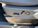 Ford Tourneo Custom 2.0D,125KW,CZ,DPH,1MAJ,AWD - náhled 24