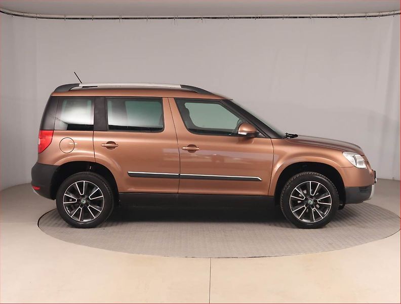 Škoda Yeti (2012) Ambition 1.4 TSI, Serv.kniha - fotka 6 z 17