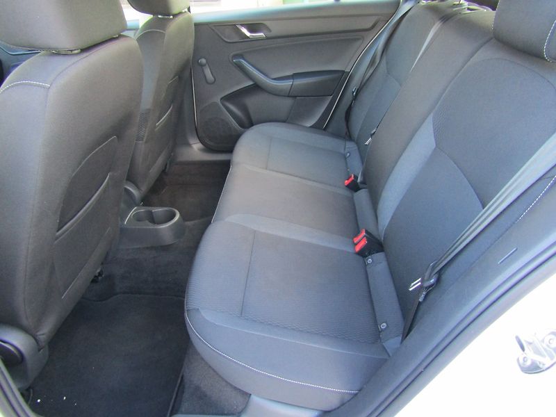 Škoda Rapid (2015) 1.2 TSI 77kW  TOP QUALITY - fotka 22 z 37