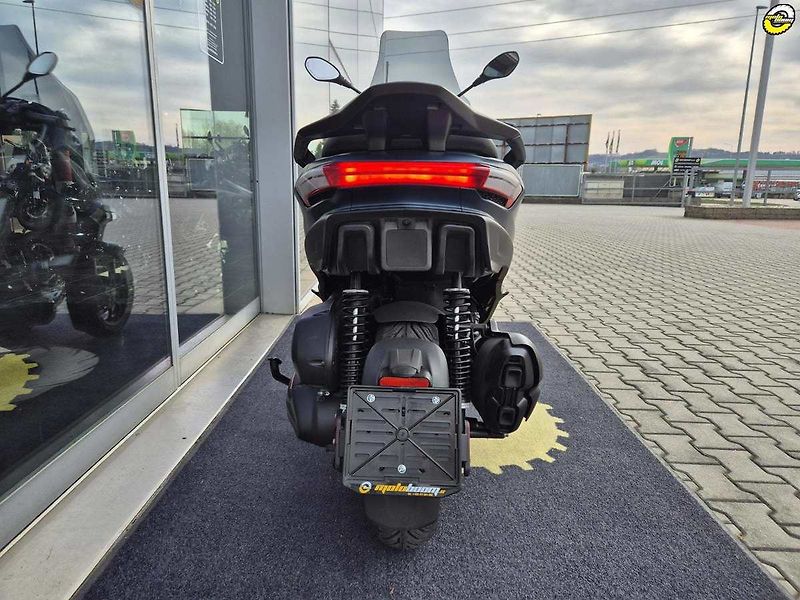 Piaggio MP3 530 Exclusive (2026) E5+ - fotka 5 z 26